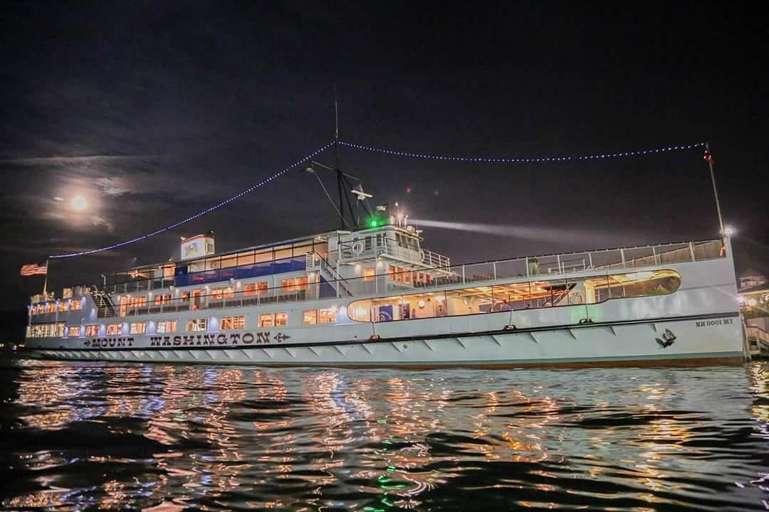 Captain's Karaoke Cruise aboard the MS Mount Washington